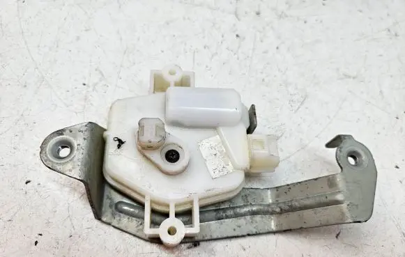 Mitsubishi L200 Central locking motor 