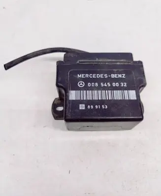 Mercedes-Benz Vito Viano W638 Glow plug pre-heat relay 0085450032 899153