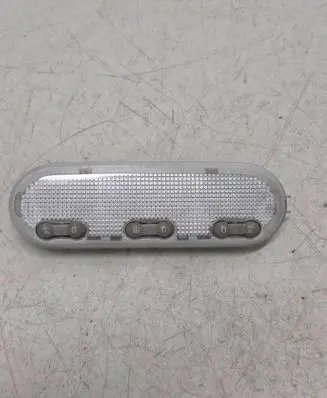 Nissan Juke I F15 Front seat light 