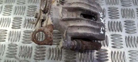 Alfa Romeo 156 Rear brake caliper