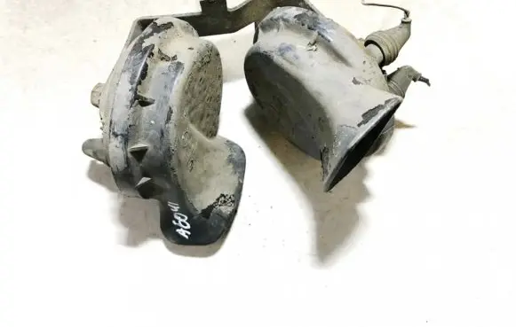 Audi A3 S3 8L Horn signal