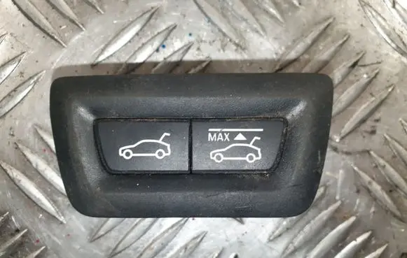 Tailgate opening switch