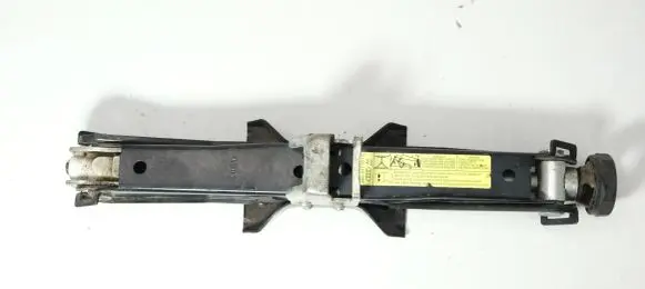 Audi A4 S4 B8 8K Lift Jack 8K0011031C
