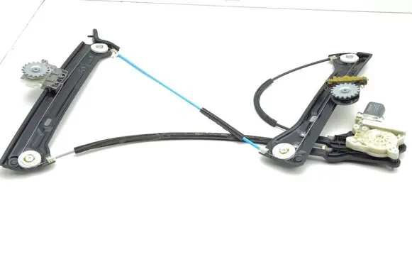 Mini One - Cooper F56 F55 Front door window regulator with motor C06687111 5A36E63