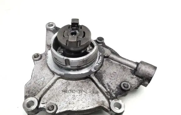 Hyundai H-1, Starex, Satellite Vacuum pump 288104A402