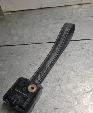 Volkswagen Transporter - Caravelle T4 Tailgate trunk handle 7D0829621