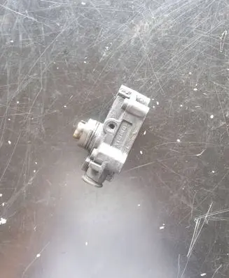 Mercedes-Benz C W203 Fuel injection high pressure pump A6110900350