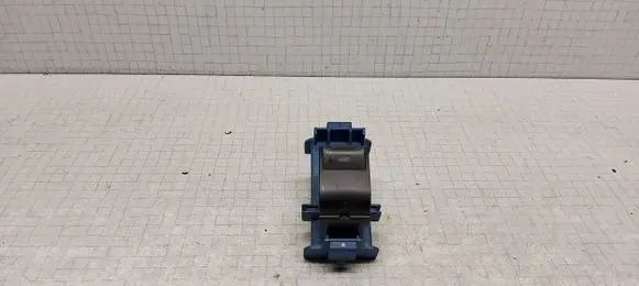 Toyota Verso Electric window control switch 8481005070 30170440