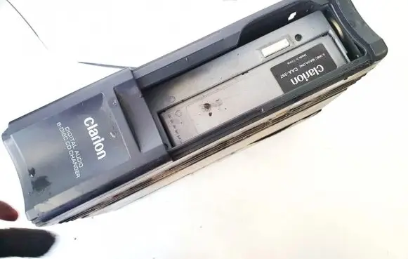 CD/DVD changer