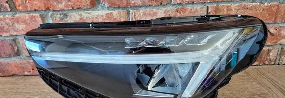 Volvo XC40 Headlight/headlamp 32420415