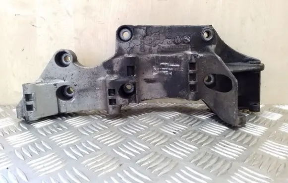 Volkswagen Golf IV Generator/alternator bracket 045903143C