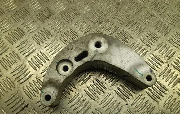 XPeng P7 Engine mounting bracket 2420102EF1