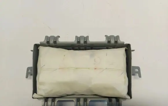 Mazda CX-30 Passenger airbag