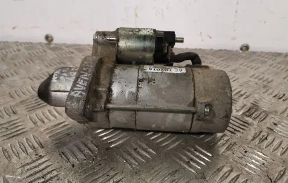 Toyota Avensis T270 Starter motor 281000R010