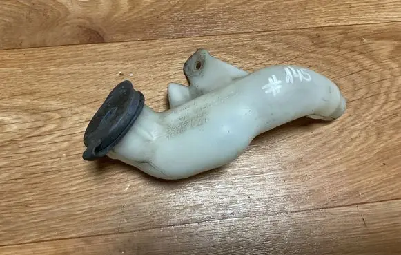 Volvo V50 Window washer liquid tank fill tube 30663929 4N5117B644CA T655D
