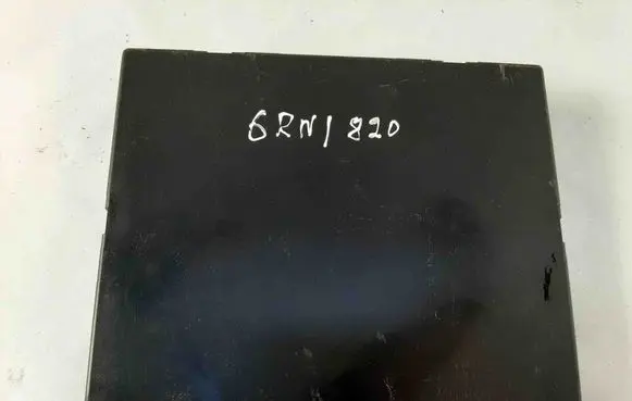 Audi A5 8T 8F Central body control module 8K0907064C