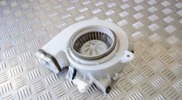 Lexus GS 300 350 430 450H Hybrid/electric vehicle battery fan G923030010