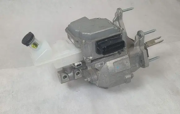 Nissan Leaf II (ZE1) Brake booster 5SN0C 47019051310003