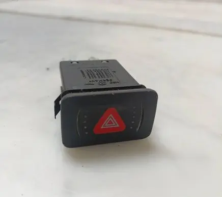 Volkswagen Golf IV Hazard light switch 1J0953235J 1J0953235D 1J0959621B