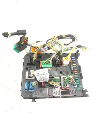 Peugeot Partner Fuse module 281197595 281164872