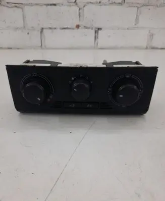 Skoda Roomster (5J) Climate control unit 5J0820045 H2242002 91513690000