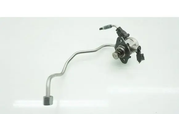 Hyundai Tucson IV NX4 Fuel injection high pressure pump 353262M500