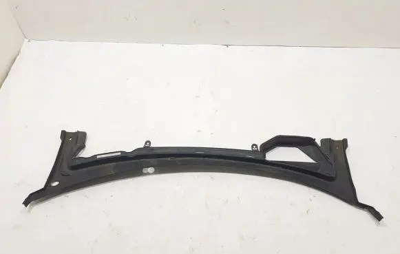 Tesla Model S Wiper trim 1008976