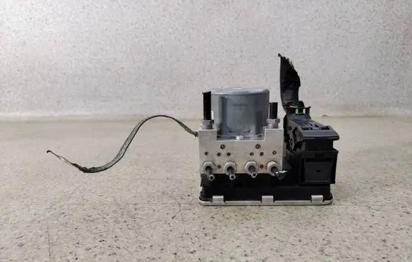 Volvo XC60 ABS Pump P3221477242A P32214772 32214803