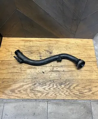 Nissan Note (E11) Intercooler hose/pipe
