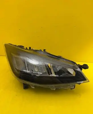 Seat Ibiza V (KJ) Headlight/headlamp 6F1941006E