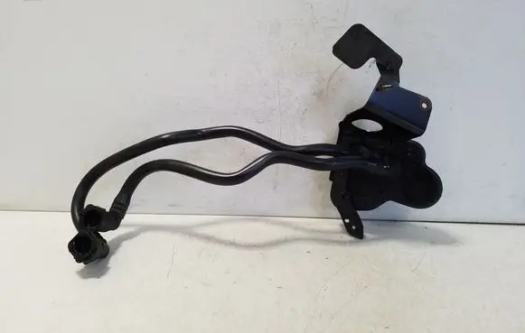 Volvo XC60 Engine coolant pipe/hose 32138001