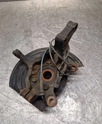Nissan Juke I F15 Front wheel hub 400151KK0H