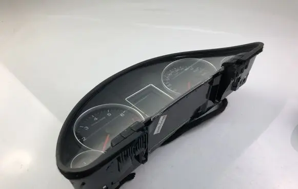 Audi A4 S4 B7 8E 8H Speedometer (instrument cluster) 8E0920900S
