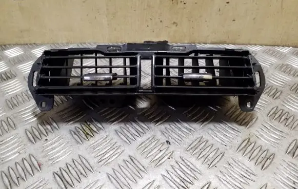 Dash center air vent grill