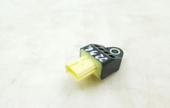 Lexus IS III XE30 Airbag deployment crash/impact sensor 893112040