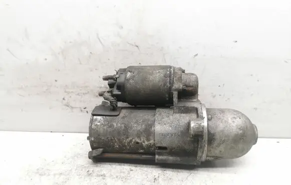 Opel Zafira A Starter motor