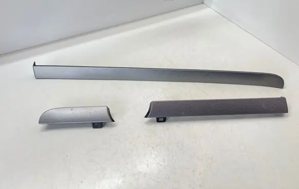 Volkswagen Touran I Dashboard glove box trim 1T1858415