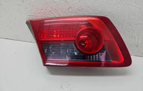 Renault Vel Satis Tailgate rear/tail lights 8200014362