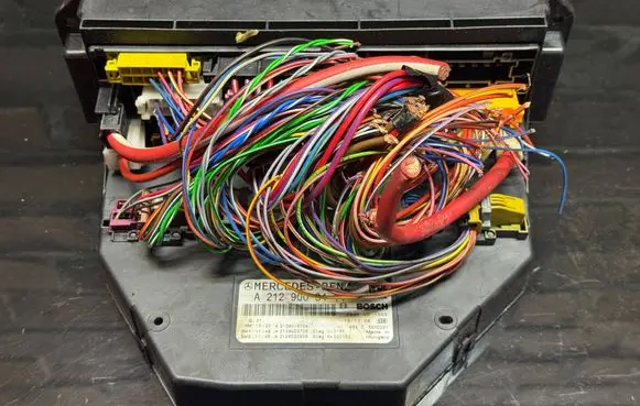 Mercedes-Benz E W212 SAM control unit A2129003414 A2129020706 A2129015104