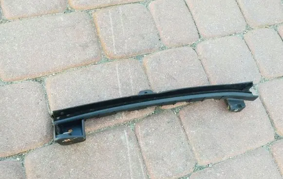 Opel Astra K Rear door windshield rail 13419900