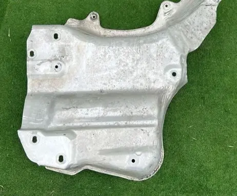 Volkswagen Phaeton Exhaust heat shield 3D0825712E