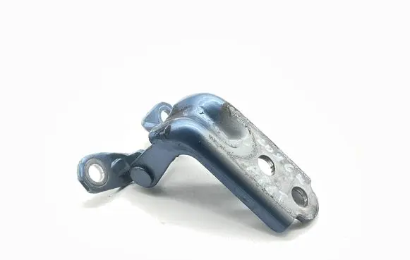 Subaru XV II Rear door lower hinge 