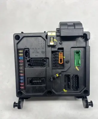 Volkswagen Sharan Central body control module S108152001