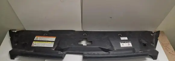 Engine bonnet/hood lock trim molding