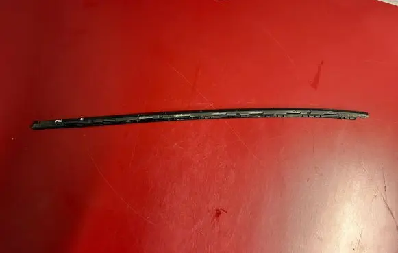 Mini One - Cooper F56 F55 Rear side glass trim 7300023