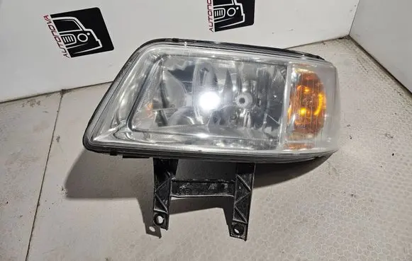 Volkswagen Transporter - Caravelle T5 Headlight/headlamp 0301191301 7H1941015N