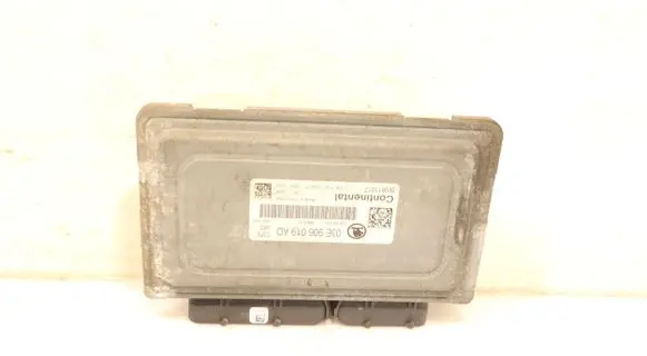 Skoda Fabia Mk2 (5J) Engine control unit/module ECU 5WA11017