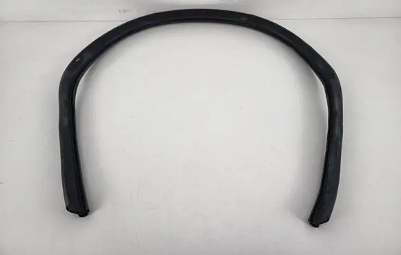 BMW 1 F20 F21 Engine compartment rubber 7239145