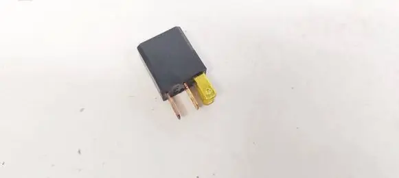 Mazda 5 Other relay ACM33221 UM4667730