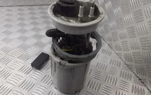 Seat Ibiza III (6L) Mechanical fuel pump 6Q0919050A